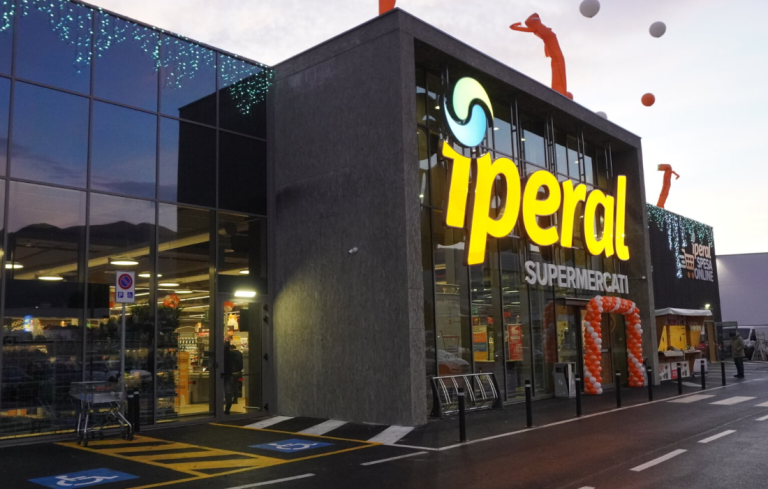 Offerta di Lavoro per Bancario presso Iperal: Come Candidarsi